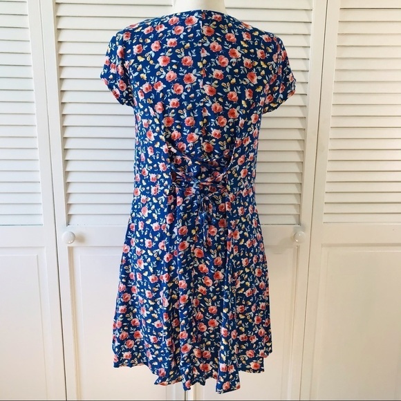 New BAND OF GYPSIES Blue Floral Button Down Dress Size Small - Picture 6 of 10